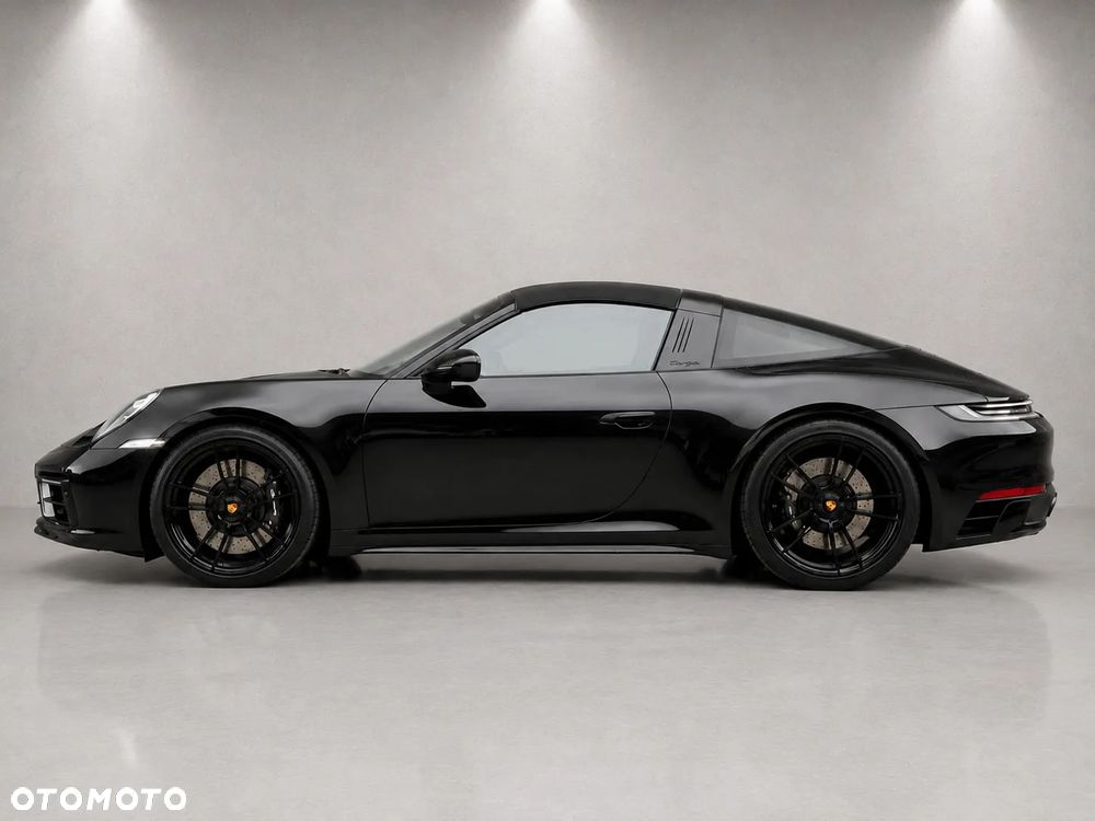 Porsche 911 Targa 4 GTS - 3