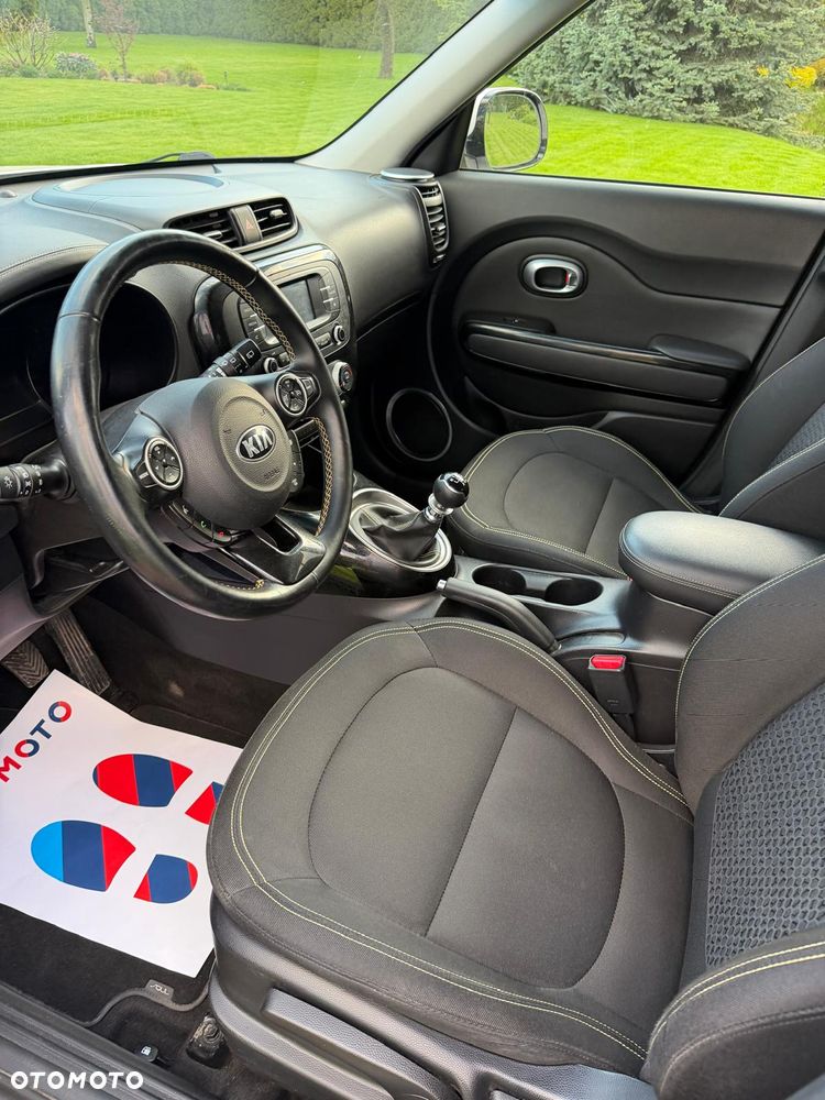 Kia Soul 1.6 CRDI Dream-Team Edition - 23