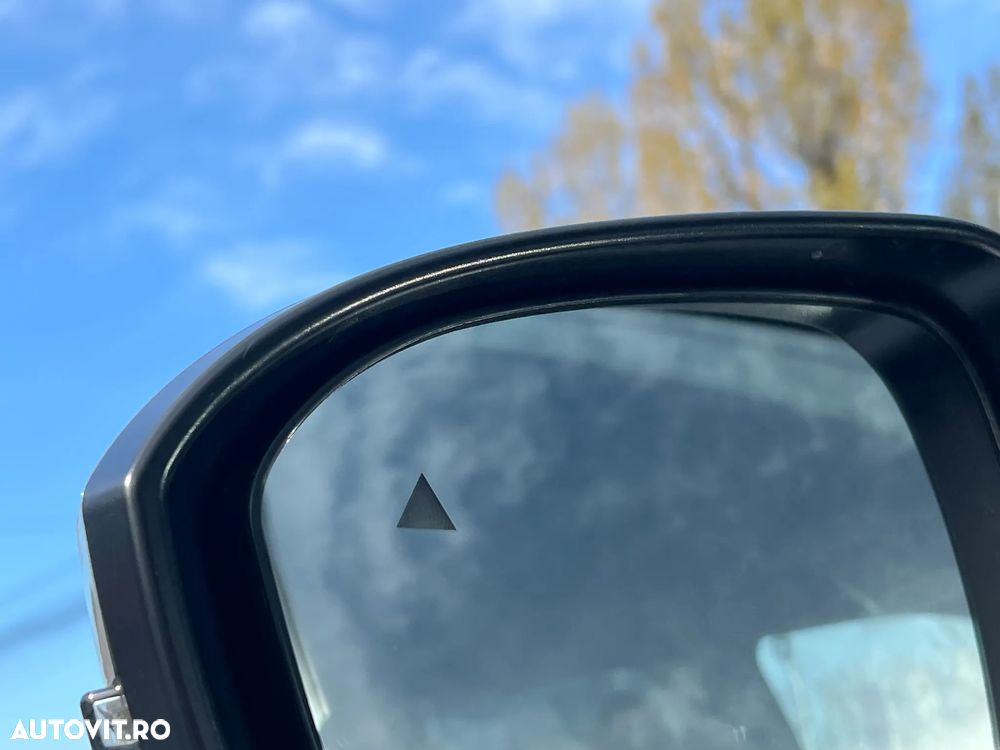 Mitsubishi Outlander 2.4 L 4X4 PHEV Instyle Ultimate - 22