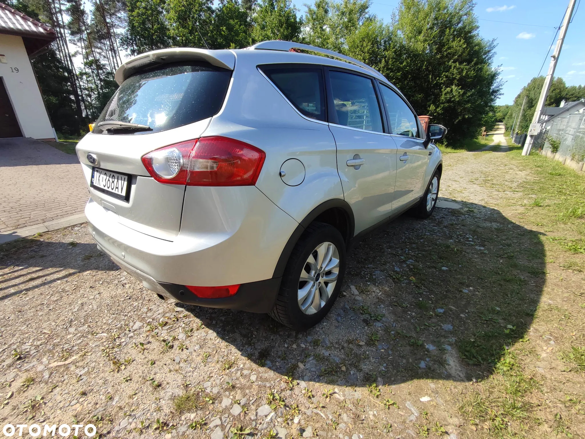Ford Kuga 2.0 TDCi 4x4 Titanium - 4