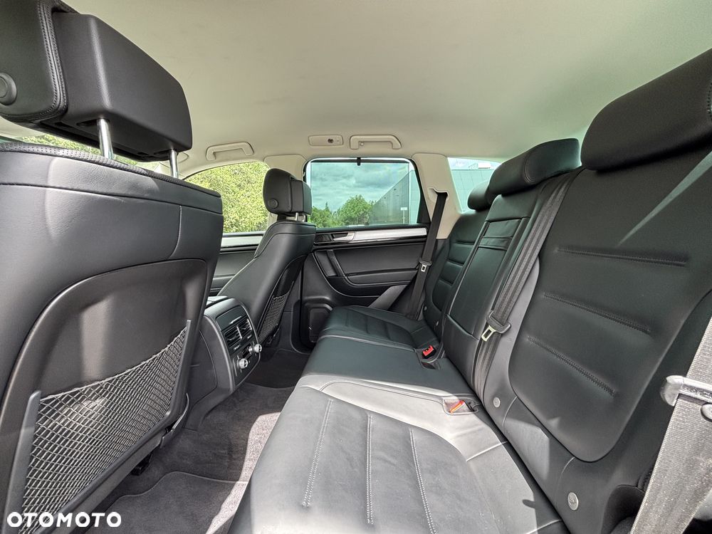 Volkswagen Touareg 3.0 V6 TDI BMT Business Line - 21
