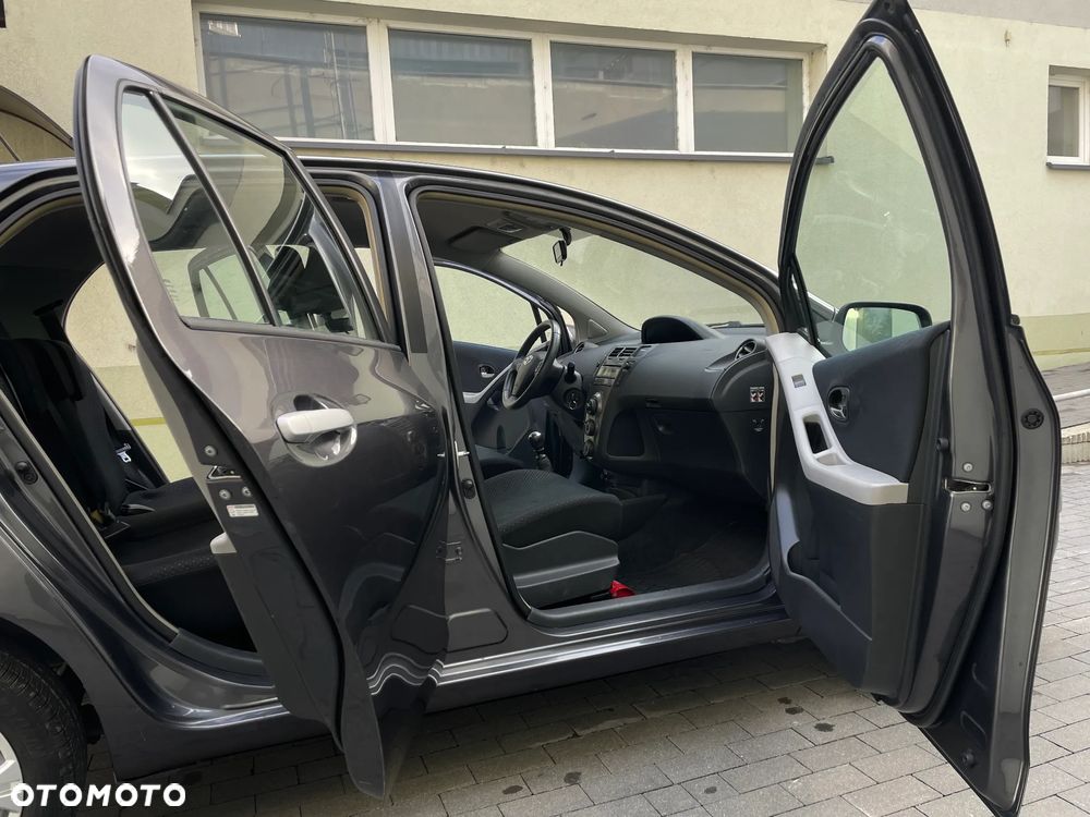 Toyota Yaris 1.33 Sol - 18