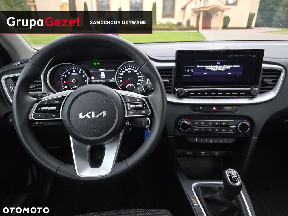 Kia Ceed 1.5 T-GDI M - 13