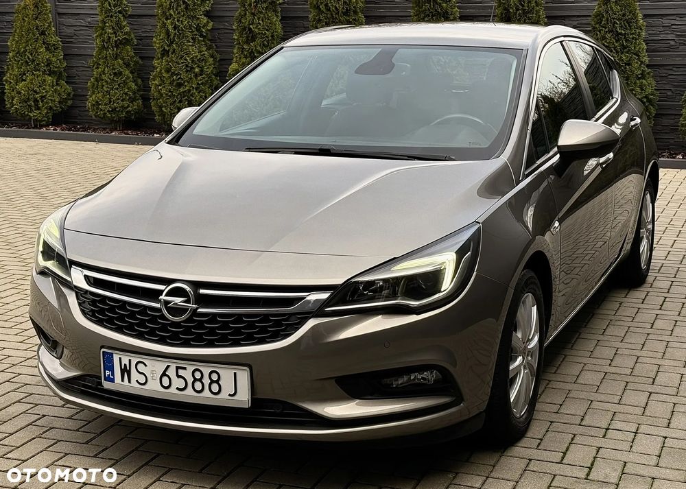 Opel Astra 1.4 T Dynamic - 4