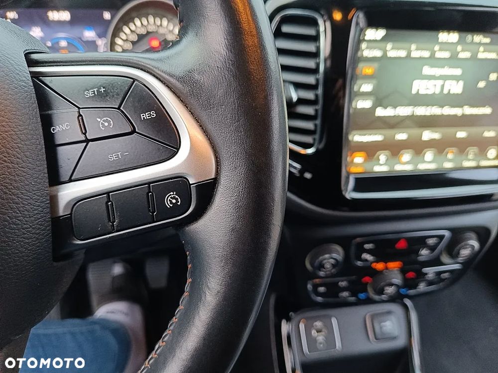 Jeep Compass 1.4 TMair Limited FWD S&S - 18