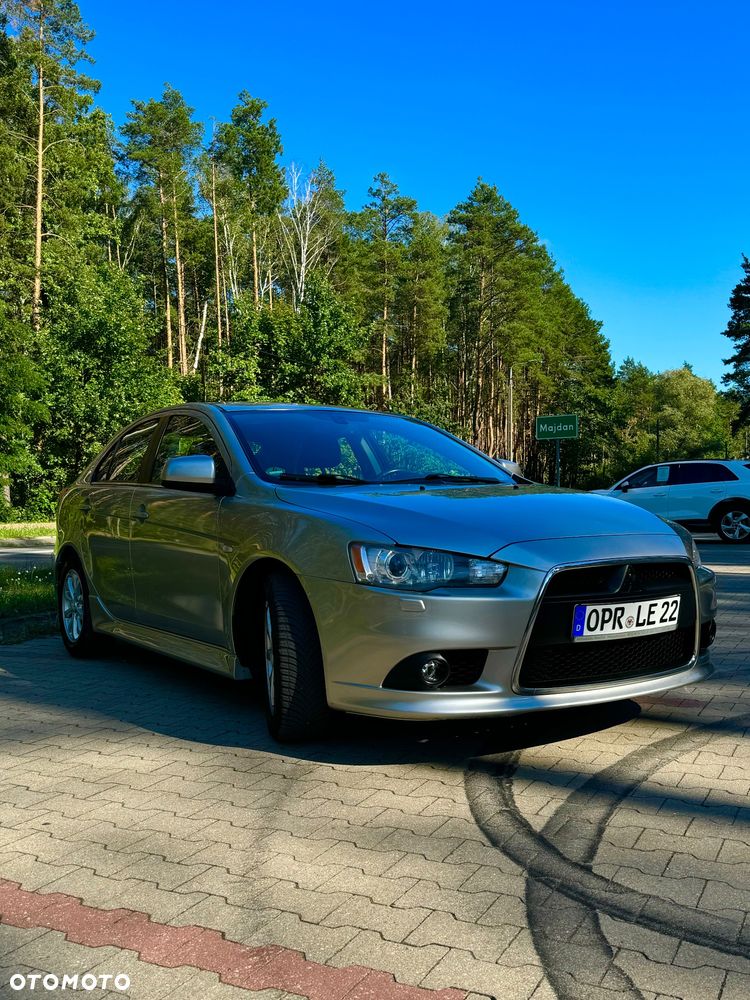 Mitsubishi Lancer 1.6 Inform - 2