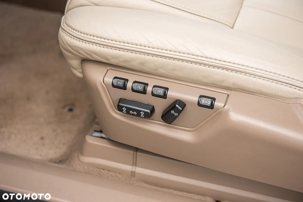 Volvo XC 90 D5 AWD Executive - 17