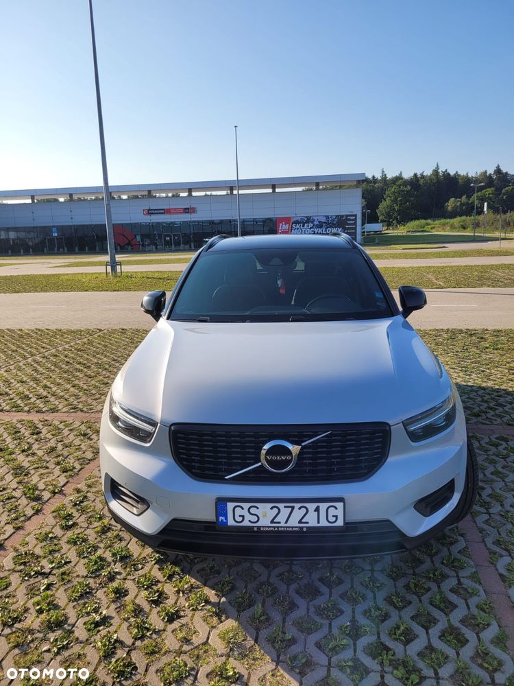 Volvo XC 40 T4 R-Design - 3