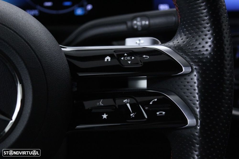 Mercedes-Benz A 200 AMG Line Aut. - 24