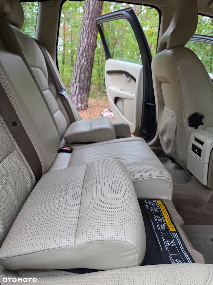 Volvo XC 70 - 10