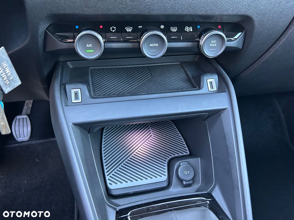 Citroën C4 PureTech 130 Stop&Start FEEL - 21
