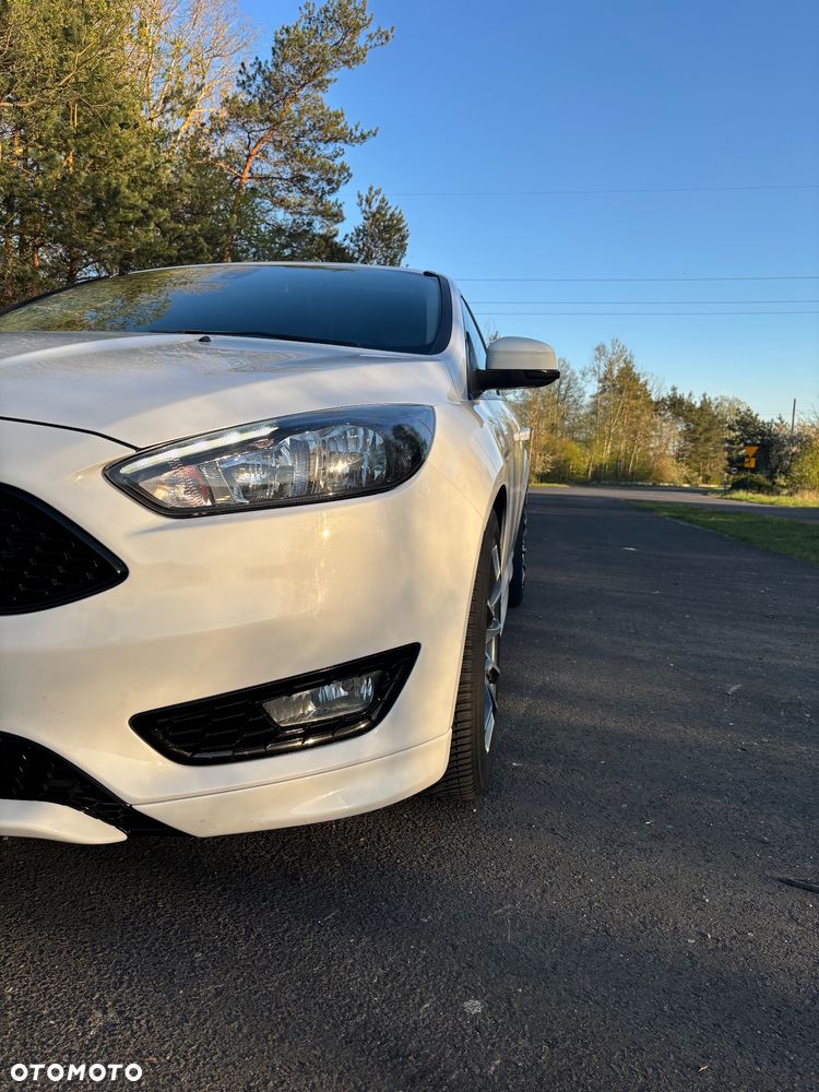 Ford Focus - 12