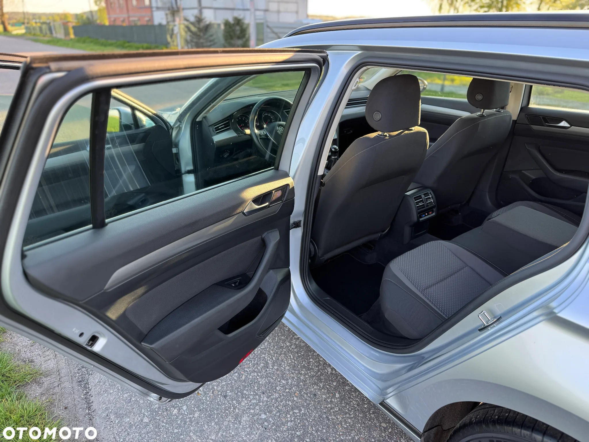 Volkswagen Passat 1.4 TSI BMT Comfortline - 25