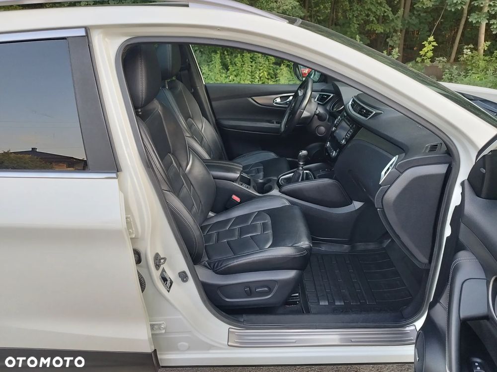 Nissan Qashqai 1.2 DIG-T 360 - 25