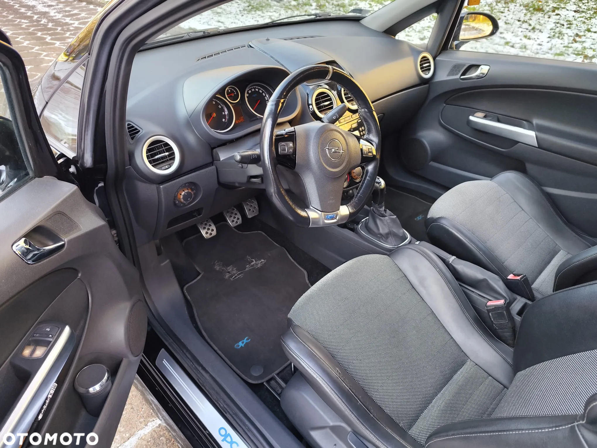 Opel Corsa 1.6 T OPC - 8