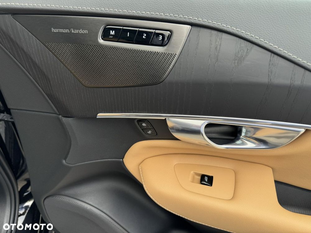 Volvo XC 90 - 27