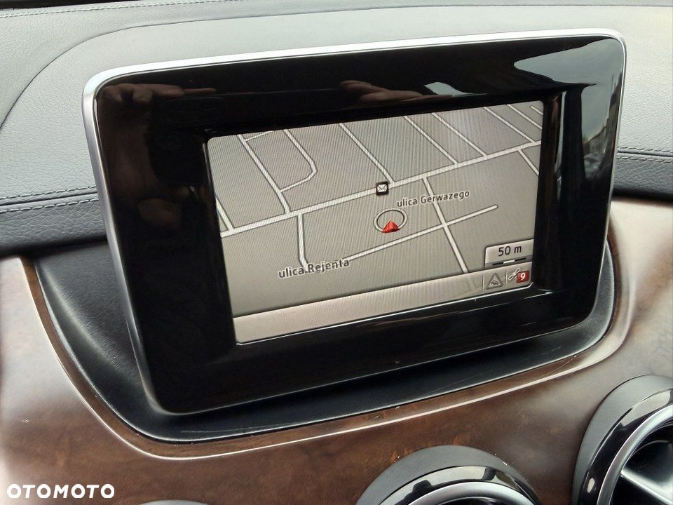 Mercedes-Benz Klasa B 180 (BlueEFFICIENCY) 7G-DCT - 25