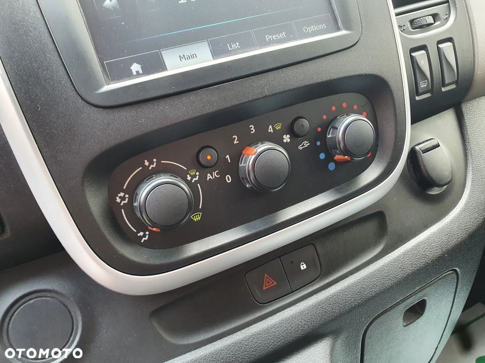 Renault TRAFIC - 14