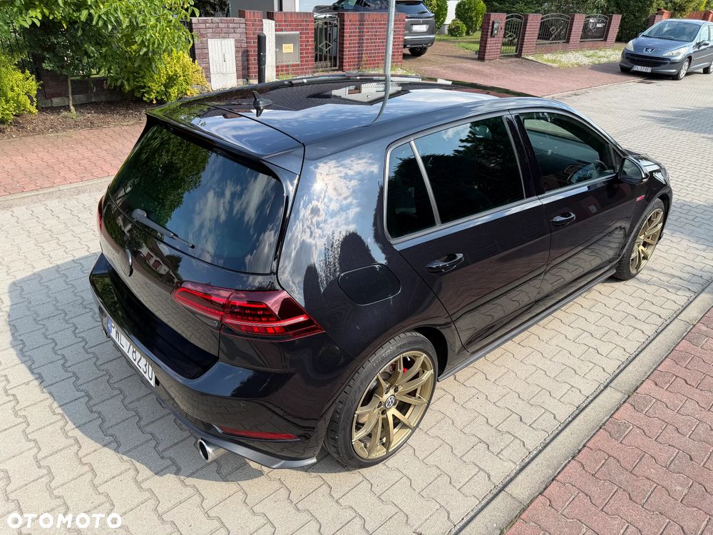 Volkswagen Golf - 15