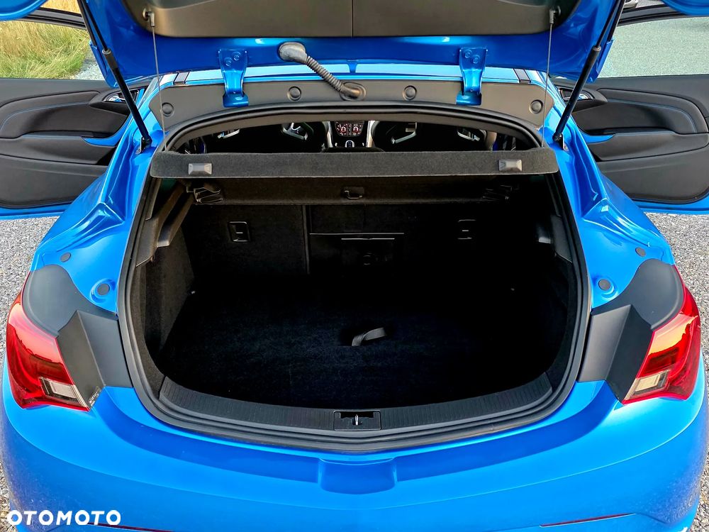Opel Astra OPC - 30
