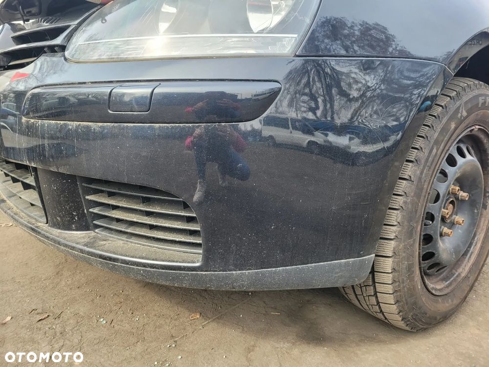 Zderzak Przód Volkswagen Golf V 2005r. LC9Z - 6