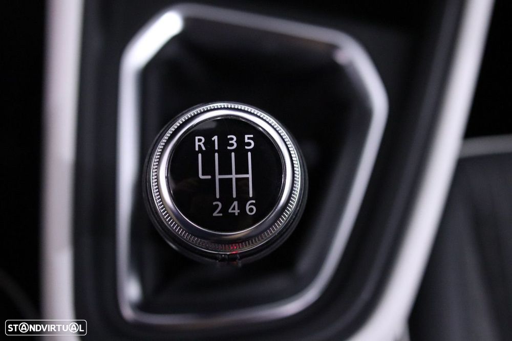 Renault Clio 1.0 TCe Techno Bi-Fuel - 17