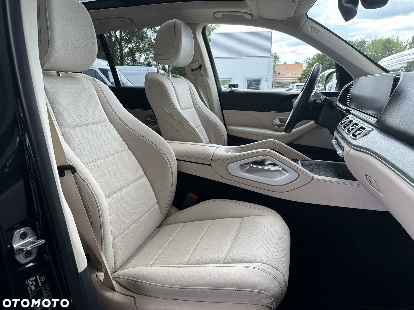 Mercedes-Benz GLE - 15