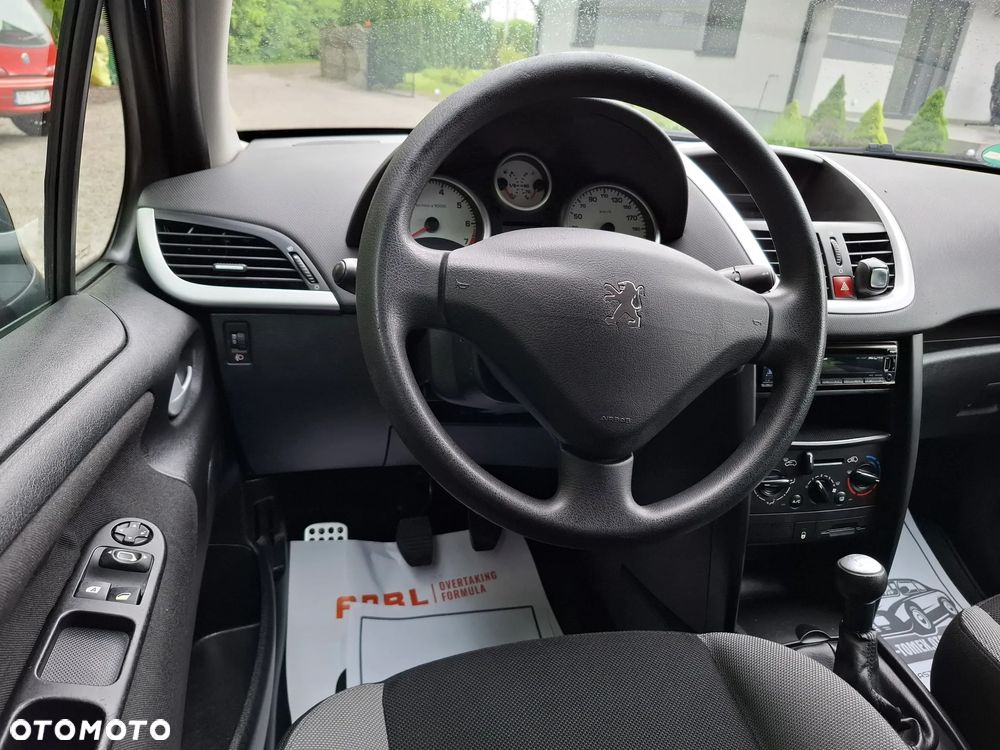 Peugeot 207 95 VTi Urban Move - 21