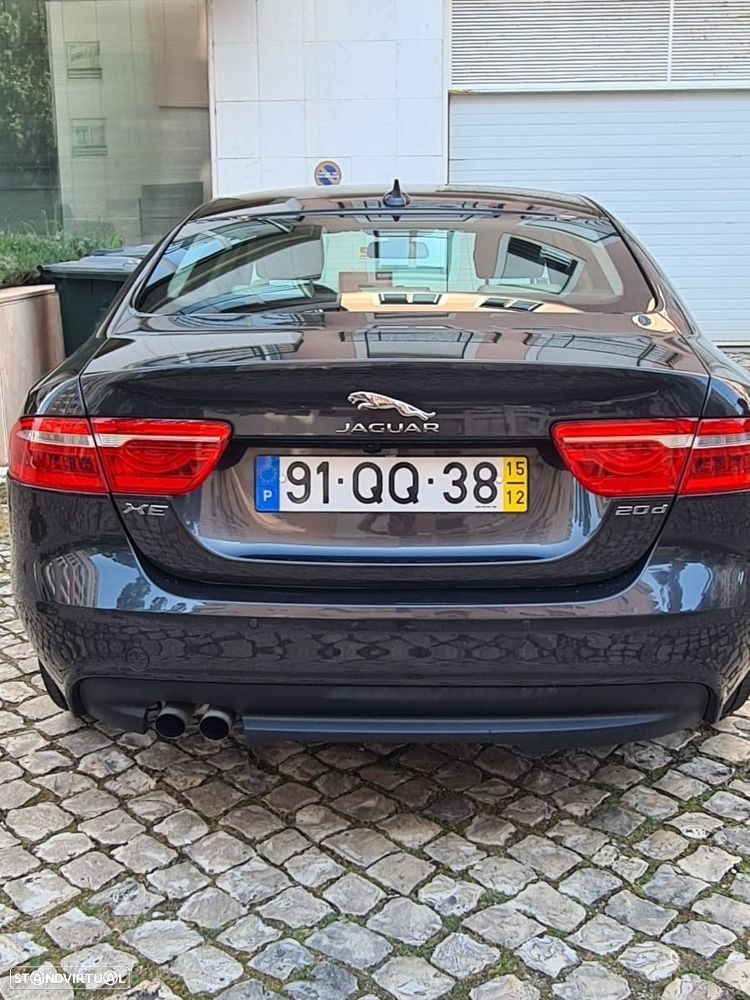 Jaguar XE 2.0 D Prestige Aut. - 8