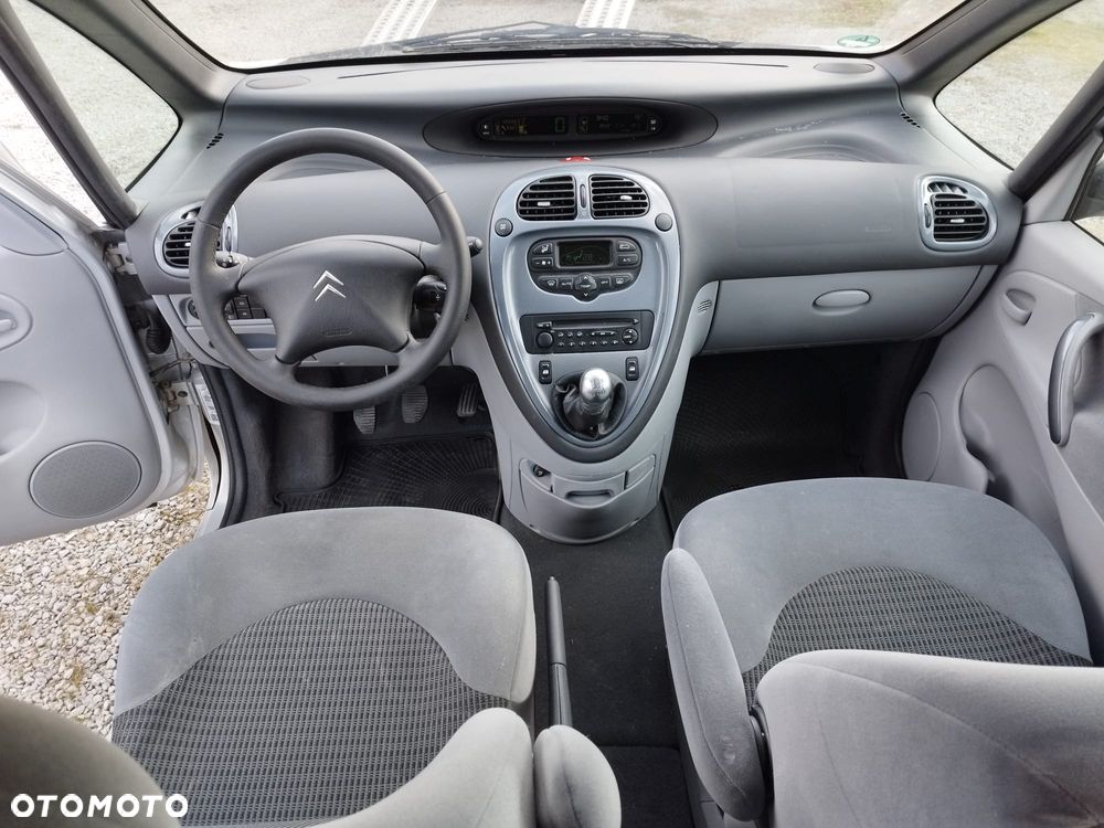 Citroën Xsara Picasso - 12
