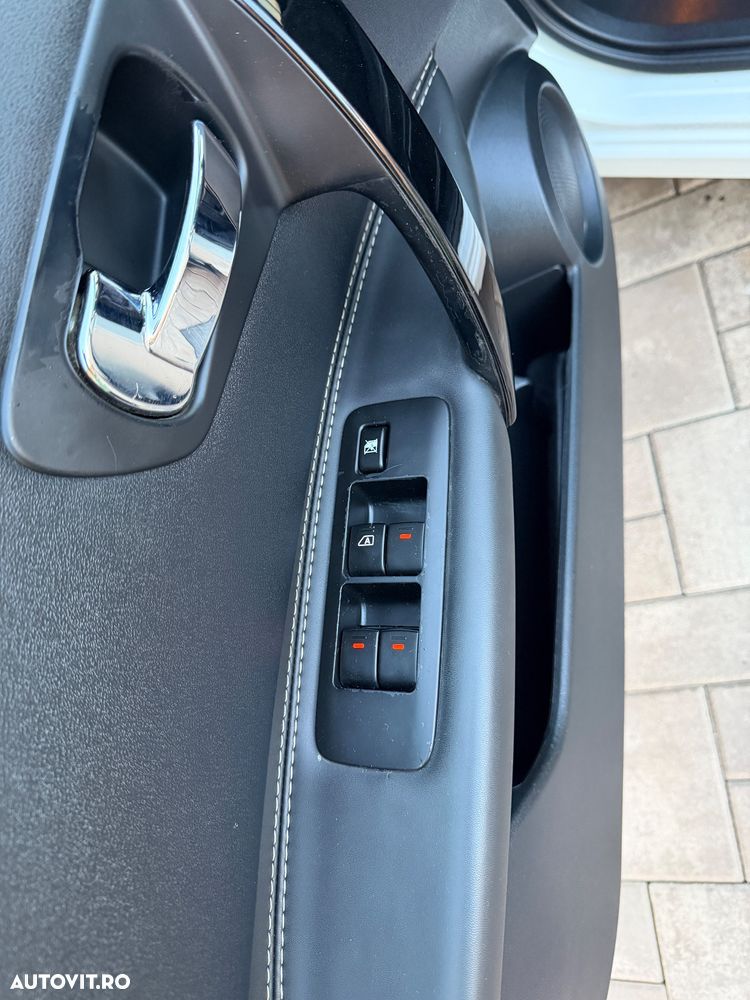 Nissan Qashqai 1.6 DCI DPF Start/Stop tekna - 23