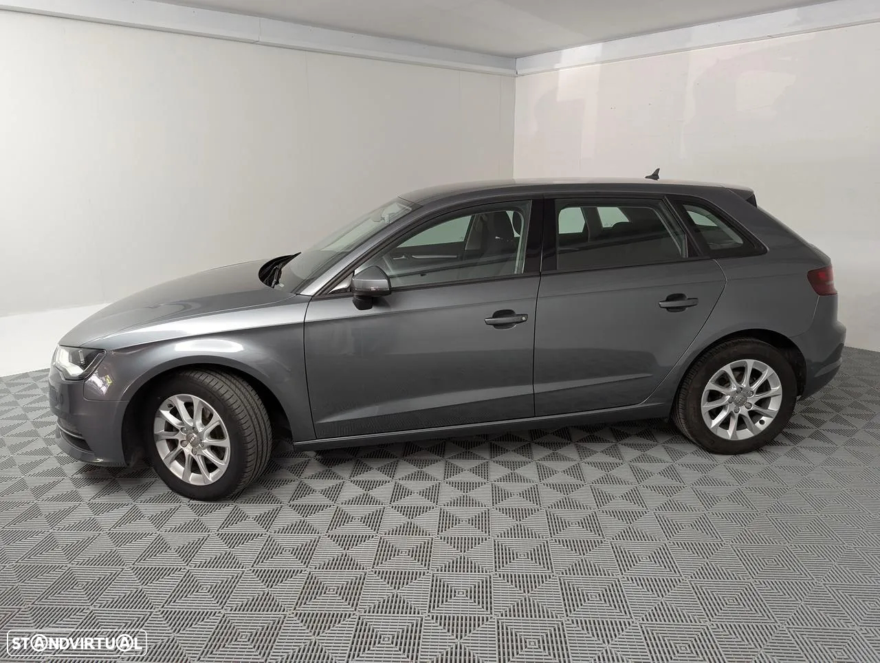 Audi A3 Sportback 1.6 TDI Attraction - 5