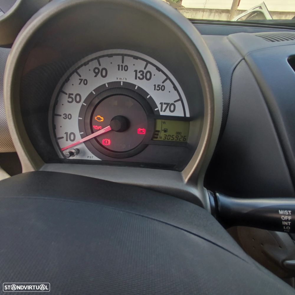 Peugeot 107 1.0 Urban - 6