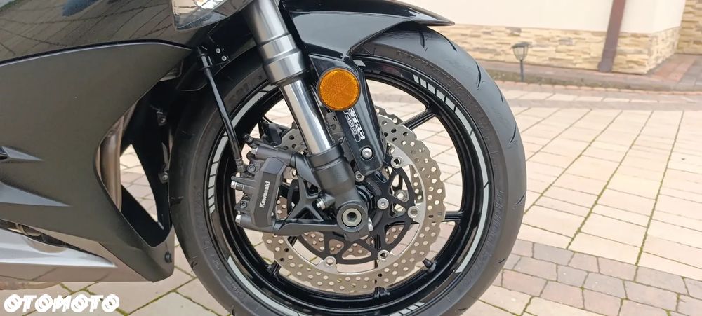 Kawasaki Ninja 1000 SX - 28