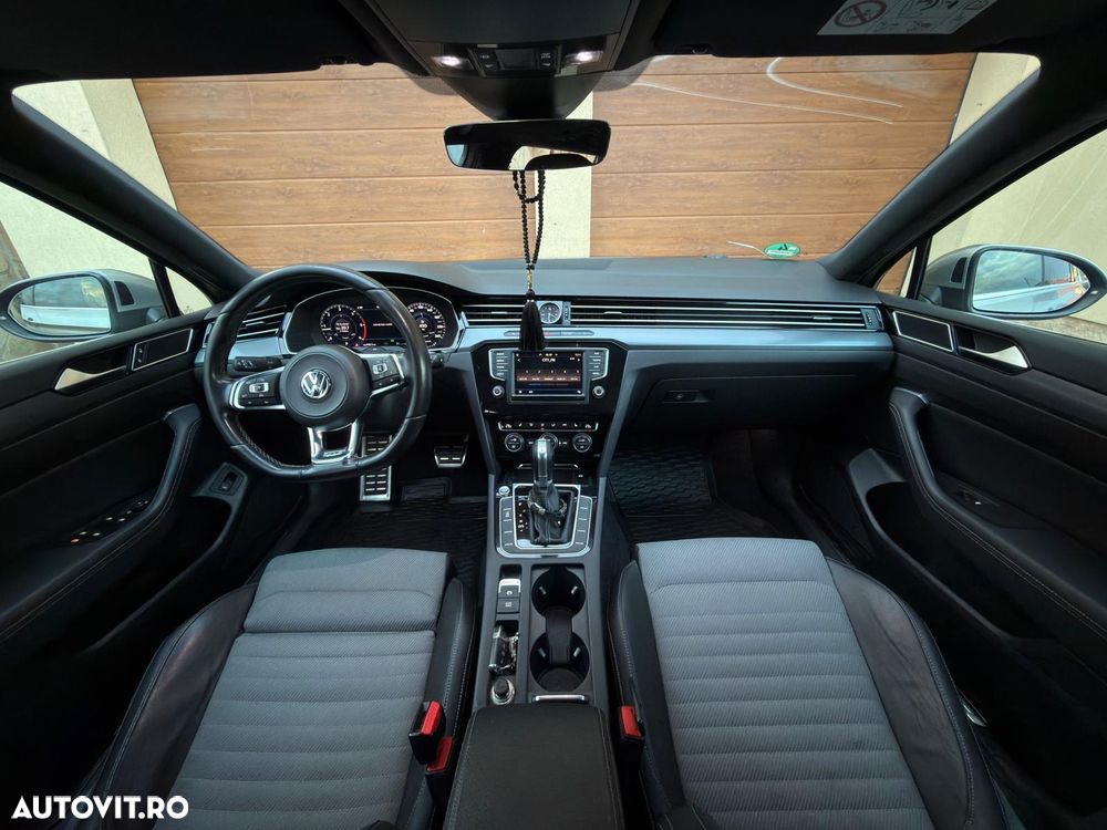 Volkswagen Passat - 8