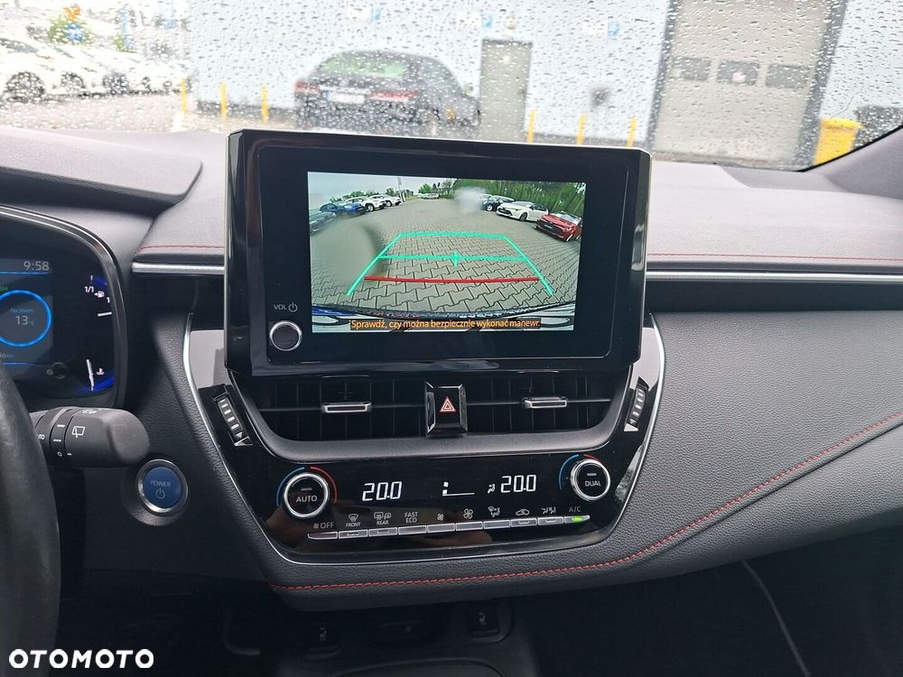 Toyota Corolla 2.0 Hybrid Executive - 18