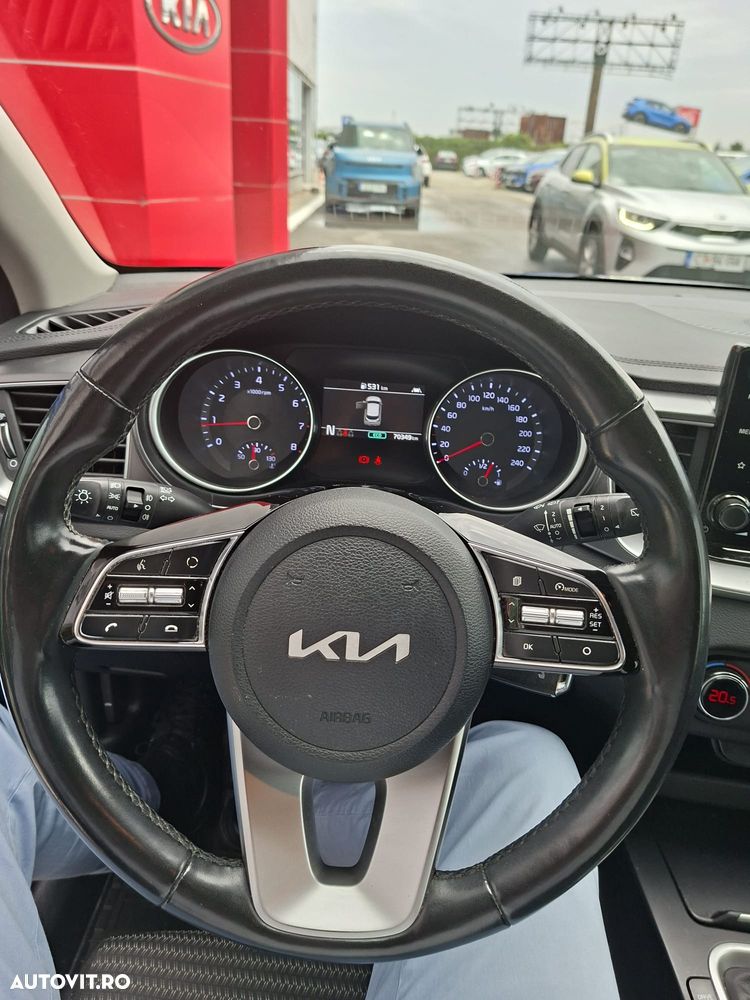 Kia XCeed 1.5 T-GDI 6MT City - 14