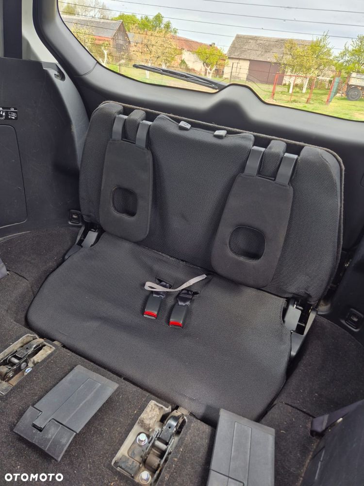 Peugeot 4007 HDI FAP 7-Sitzer Active - 10