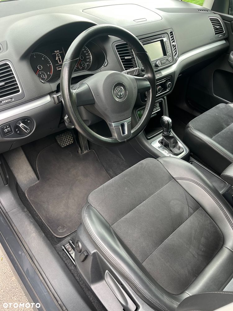 Volkswagen Sharan 2.0 TDI DSG BlueMotion Technology Comfortline - 29
