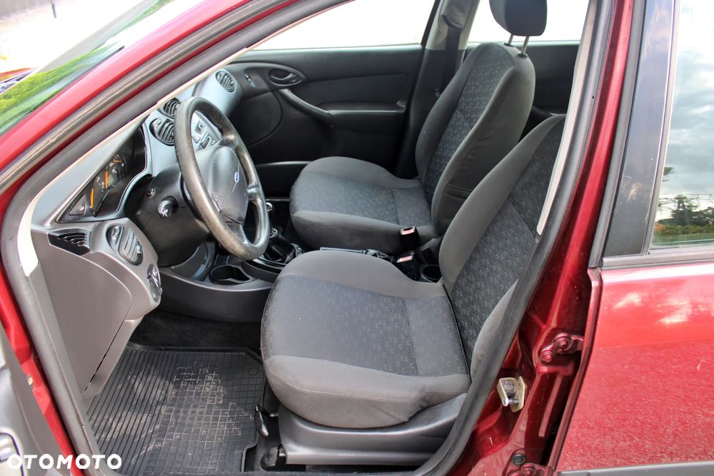 Ford Focus 1.6 Comfort - 19