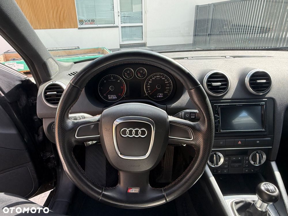 Audi A3 Sportback 2.0 TDI DPF quattro S line Sportpaket plus - 10