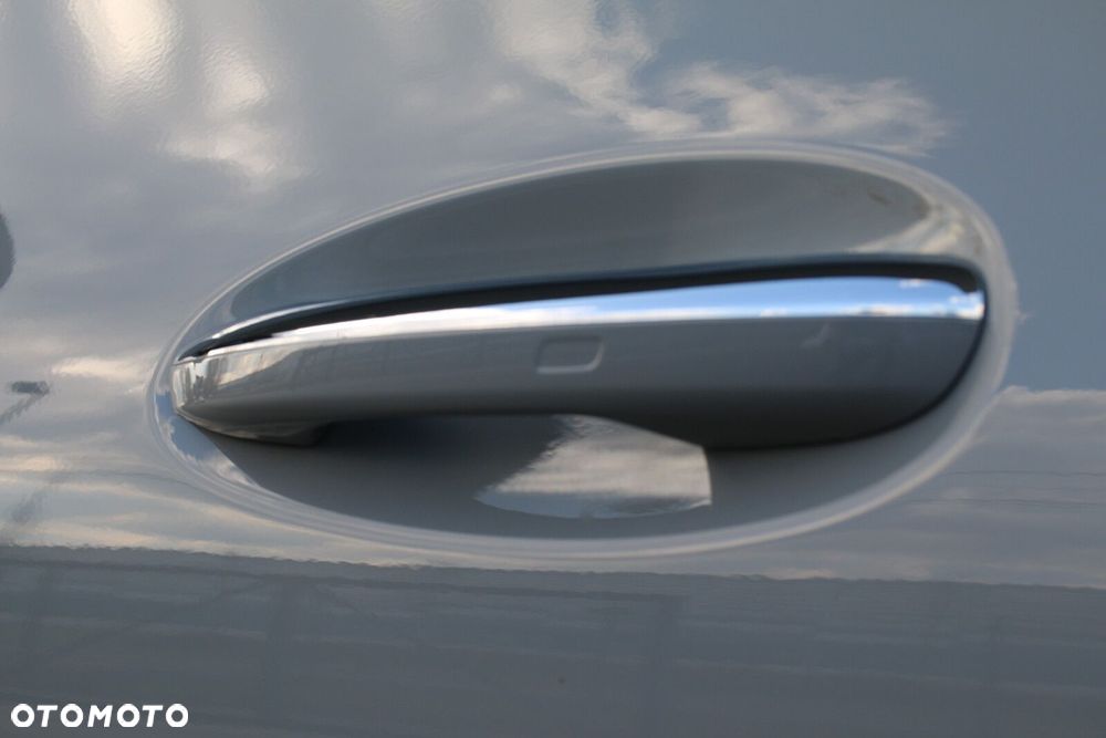 Mercedes-Benz GLC - 13