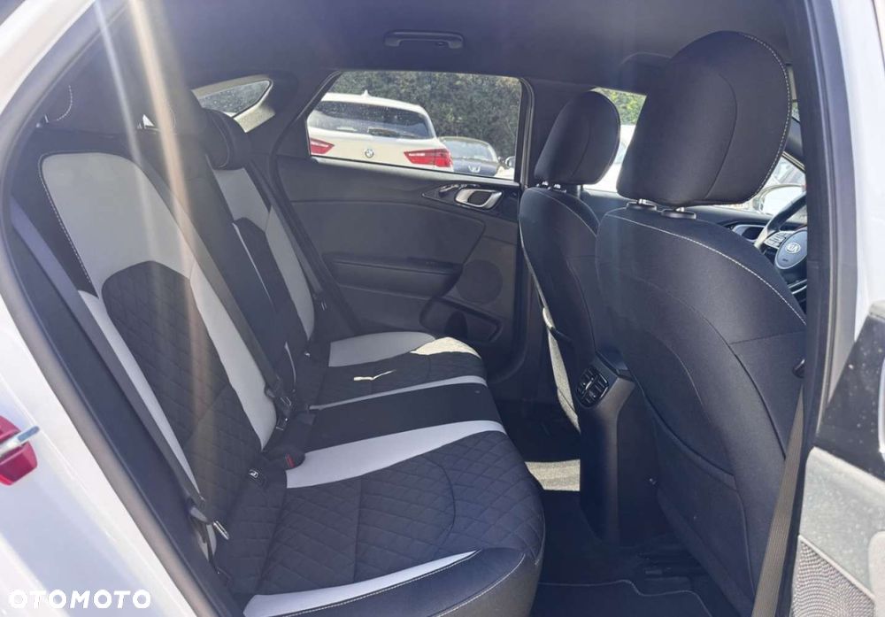 Kia ProCeed 1.4 T-GDI DCT7 OPF GT LINE - 14