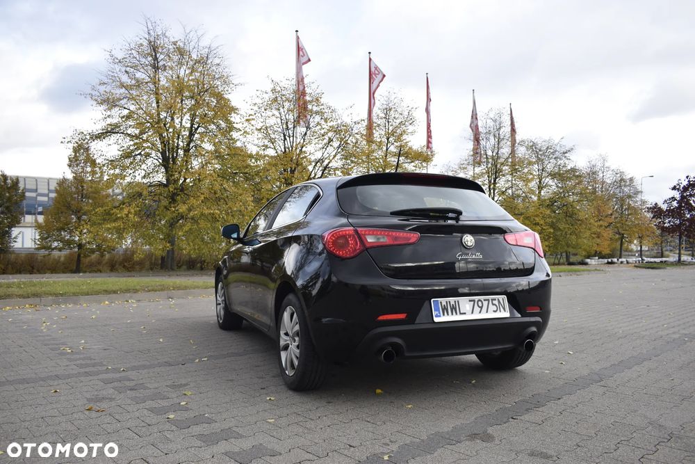 Alfa Romeo Giulietta 2.0 JTDM Distinctive - 13