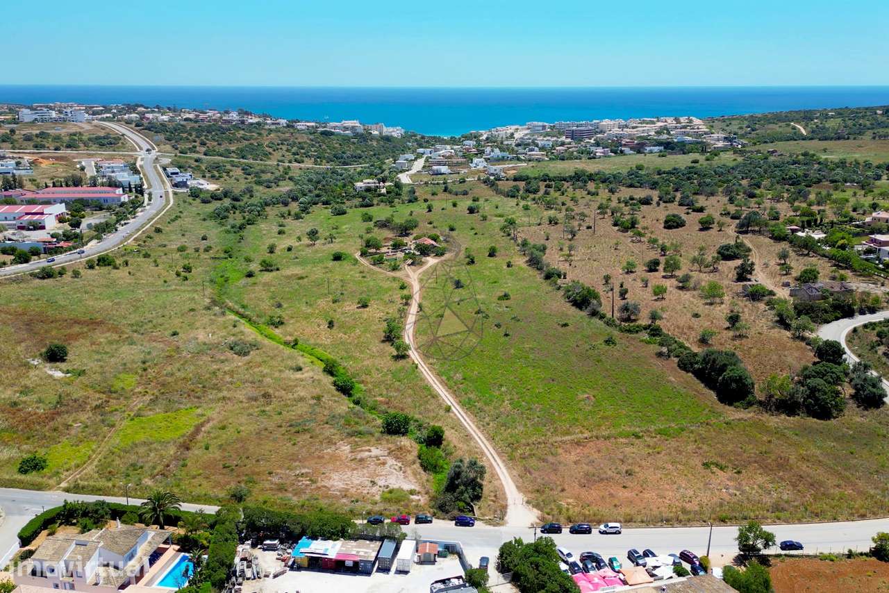Terreno para construção urbana com alvará em  Lagos - Grande imagem: 4/27
