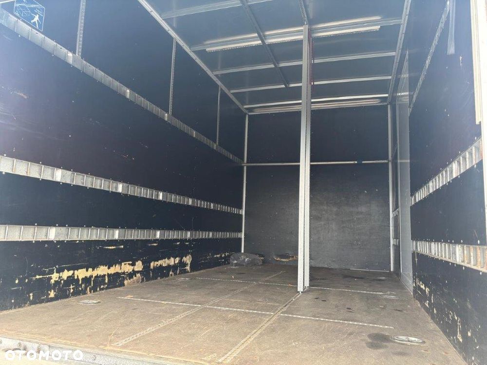 Iveco DAILY 35S KONTENER Z WINDĄ 8EP 2,5wysoki Super Stan - 19