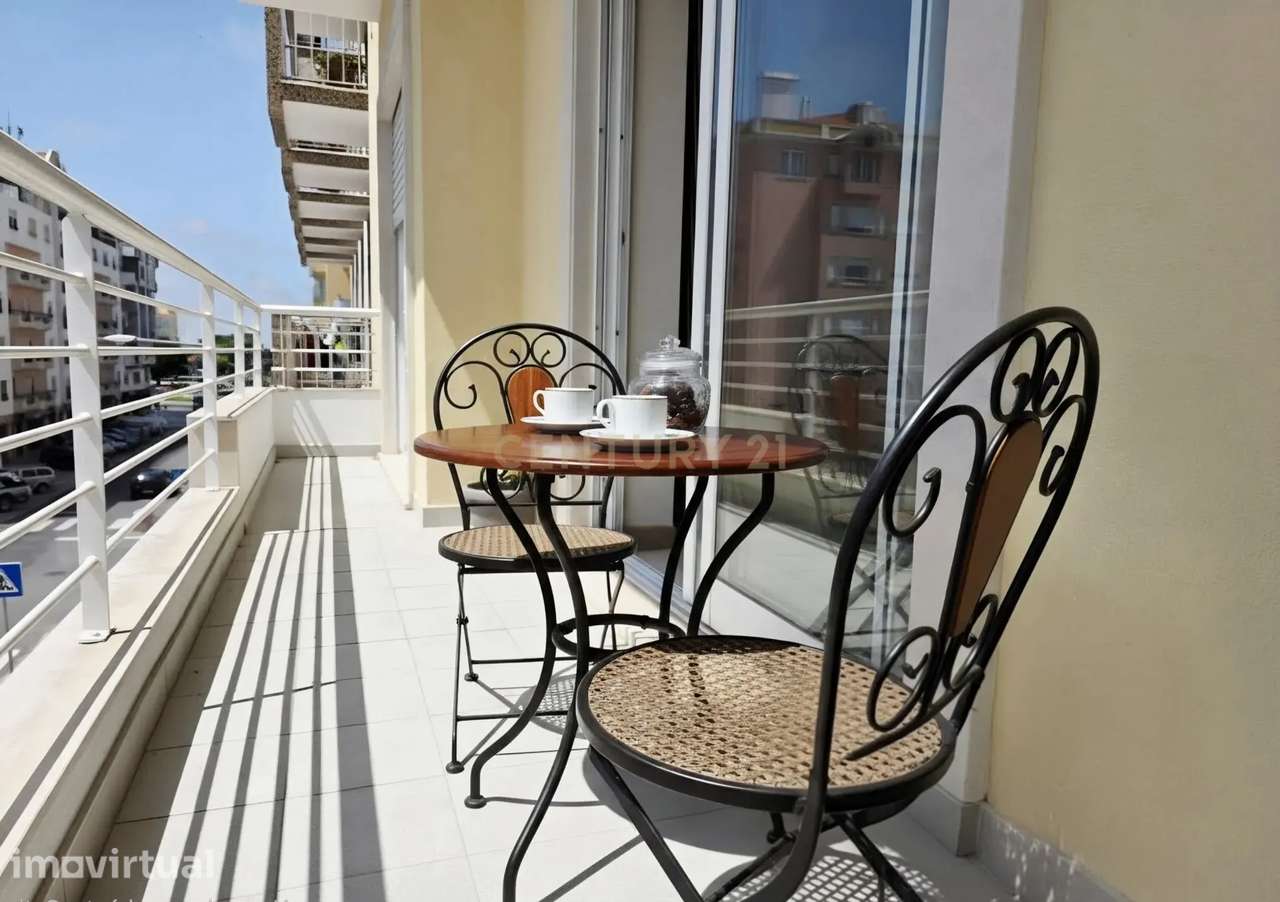 Apartamento T4 com Parqueamento, nas Caldas da Rainha - Grande imagem: 4/40