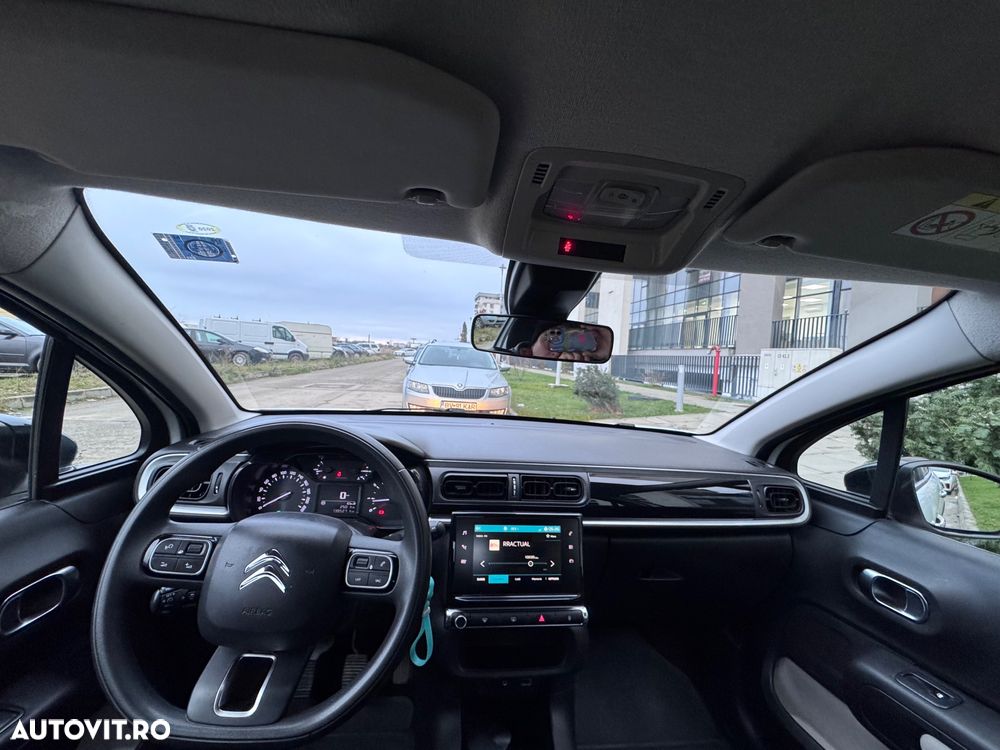 Citroën C3 1.2 PureTech BVM Shine - 12