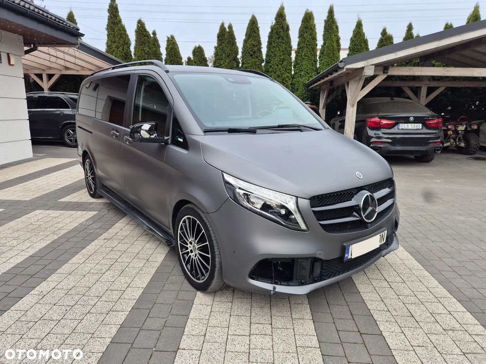 Mercedes-Benz Klasa V - 2