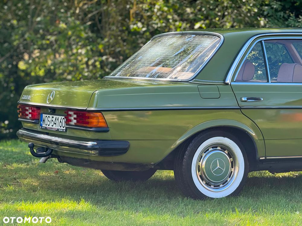 Mercedes-Benz W123 - 11